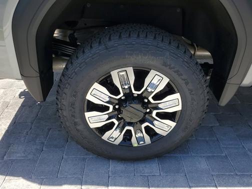 2025 GMC Sierra 2500 Denali