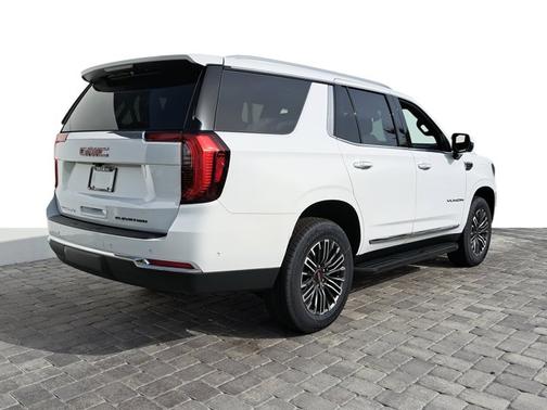 2025 GMC Yukon Elevation