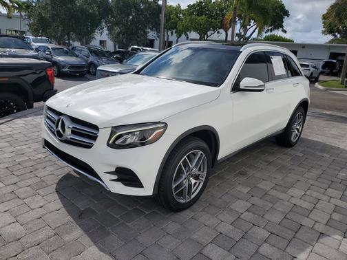 2019 Mercedes-Benz GLC 300 Base