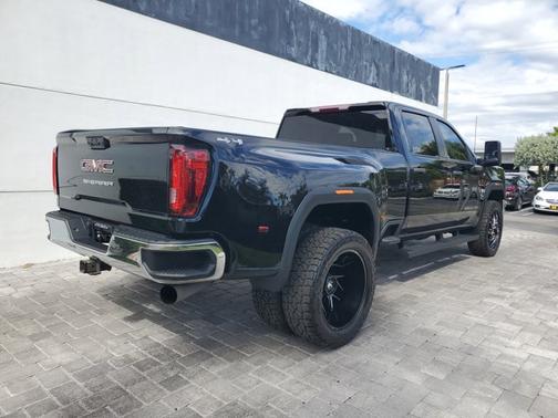 2022 GMC Sierra 3500 Pro