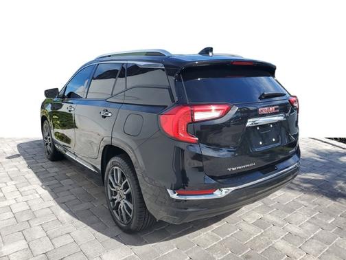 2022 GMC Terrain Denali
