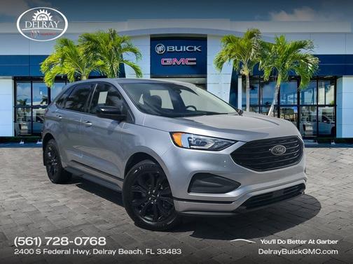 Silver Metallic 2022 Ford Edge SE
