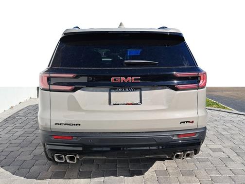 2026 GMC Acadia AWD AT4