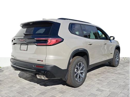 2026 GMC Acadia AWD AT4