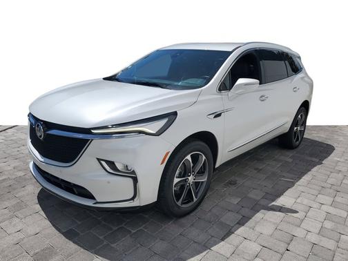 2022 Buick Enclave Essence