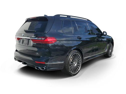 Black Sapphire Metallic 2022 BMW X7 ALPINA XB7