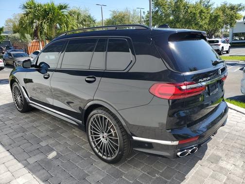 2022 BMW X7 ALPINA XB7