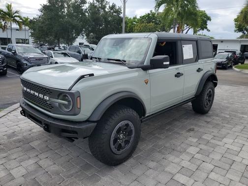 2022 Ford Bronco Badlands