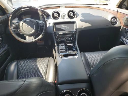 2019 Jaguar XJ Supercharged