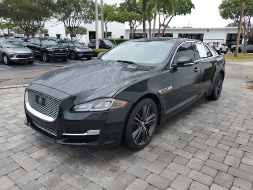 2019 Jaguar XJ Supercharged