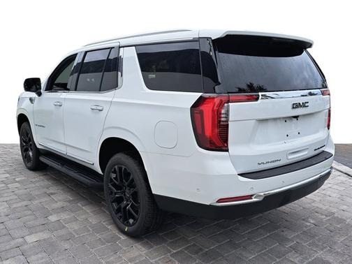 2025 GMC Yukon Elevation