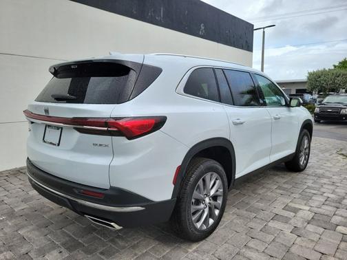 Iridescent White Tricoat 2026 Buick Enclave Preferred