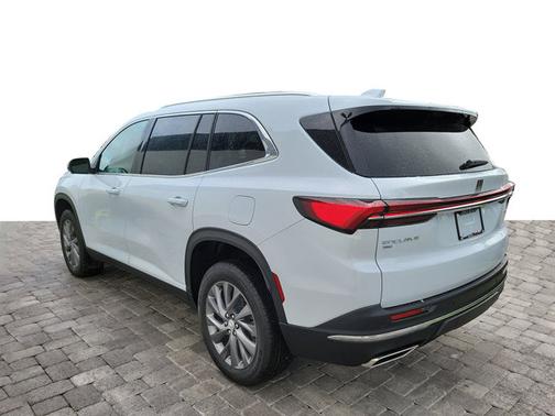 Iridescent White Tricoat 2026 Buick Enclave Preferred