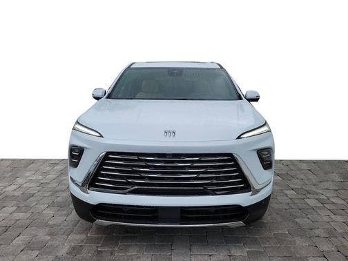 Iridescent White Tricoat 2026 Buick Enclave Preferred