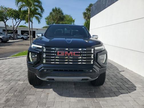 2023 GMC Canyon 4WD Denali