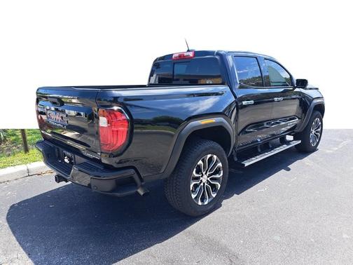 2023 GMC Canyon 4WD Denali