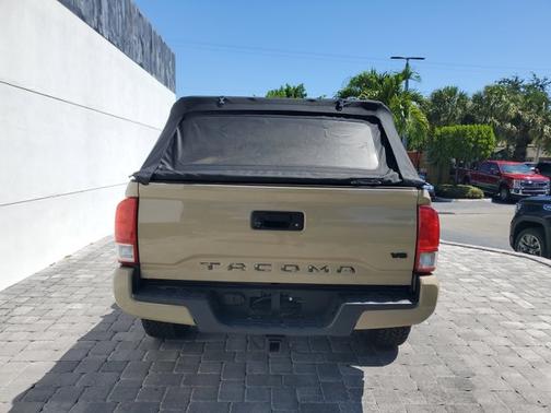 Quicksand 2017 Toyota Tacoma TRD Sport