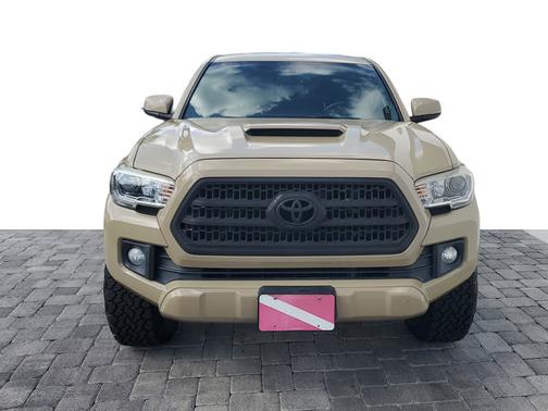 Quicksand 2017 Toyota Tacoma TRD Sport