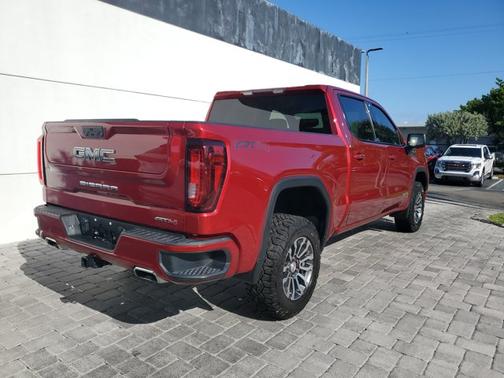 2021 GMC Sierra 1500 AT4
