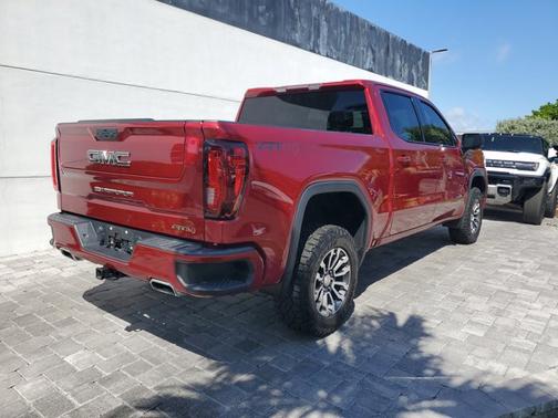 2021 GMC Sierra 1500 AT4