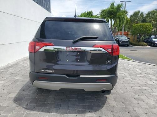 Iridium Metallic 2018 GMC Acadia SLE-1