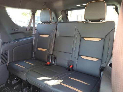 2021 GMC Yukon XL AT4