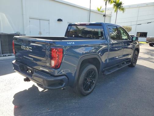 2022 GMC Sierra 1500 Limited Elevation