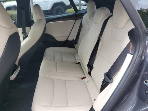 2021 Tesla Model S Long Range