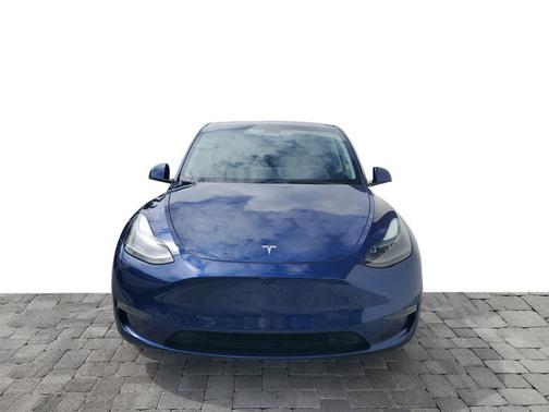 Deep Blue Metallic 2023 Tesla Model Y Performance