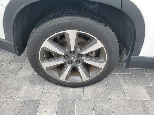 Platinum White Pearl 2024 Honda Pilot Elite