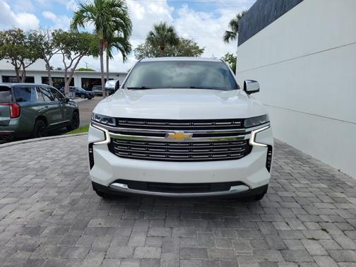 Iridescent Pearl Tricoat 2021 Chevrolet Tahoe Premier