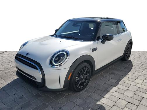 2023 MINI Hardtop Cooper