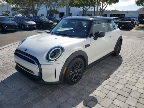 2023 MINI Hardtop Cooper
