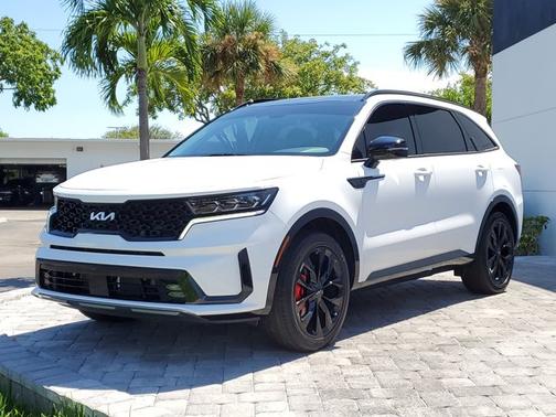 Photo 2 of 36 of 2022 Kia Sorento SX