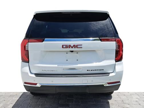 2025 GMC Yukon Elevation