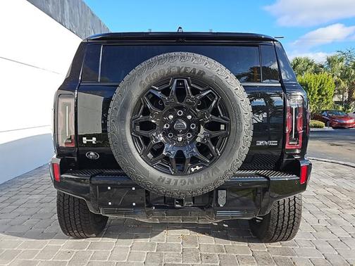 2025 GMC HUMMER EV SUV 2X