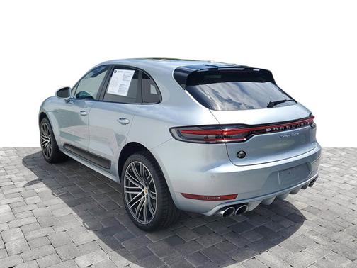 Dolomite Silver Metallic 2020 Porsche Macan Turbo