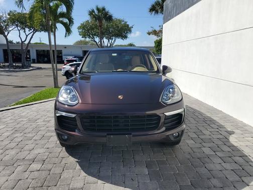 2016 Porsche Cayenne Base