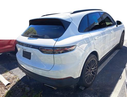 2023 Porsche Cayenne Platinum Edition