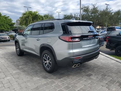2024 GMC Acadia AWD AT4