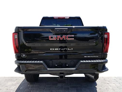 2025 GMC Sierra 2500 Denali