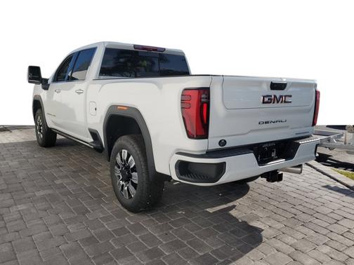 2025 GMC Sierra 2500 Denali