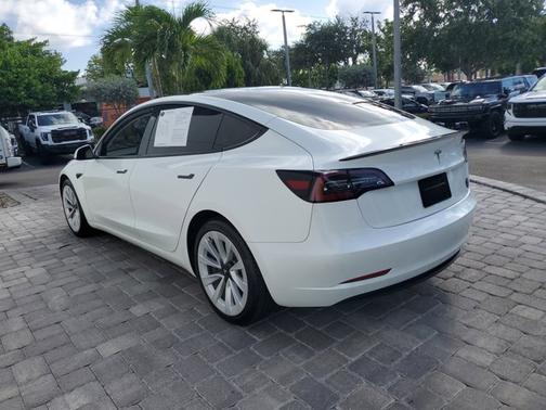 2023 Tesla Model 3 Base