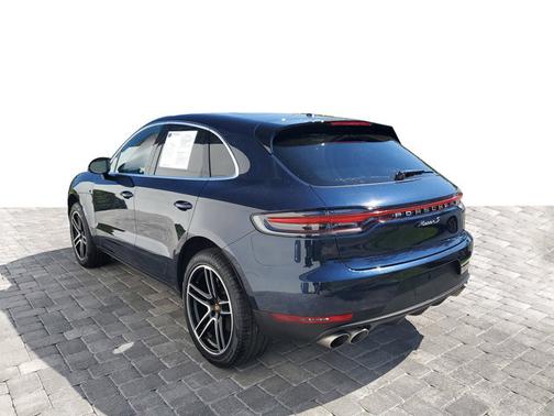 Night Blue Metallic 2019 Porsche Macan S