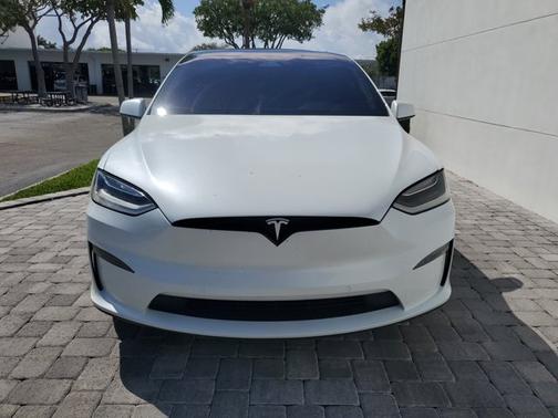 2022 Tesla Model X Plaid