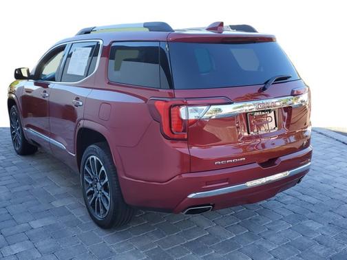 2020 GMC Acadia Denali