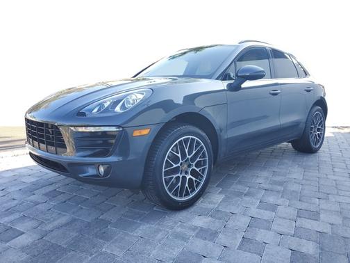 2018 Porsche Macan Base