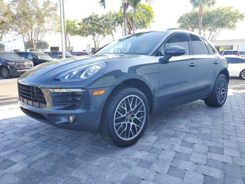 2018 Porsche Macan Base
