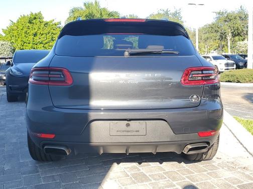 2018 Porsche Macan Base