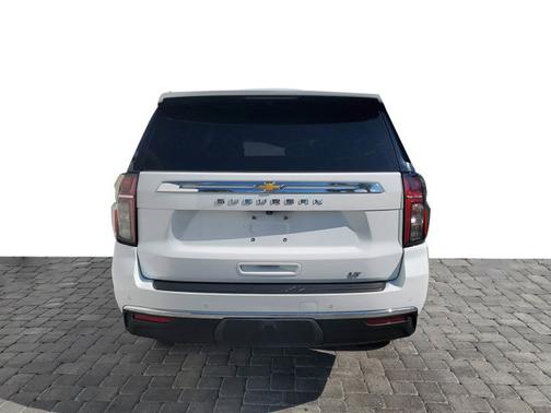 Summit White 2023 Chevrolet Suburban LT